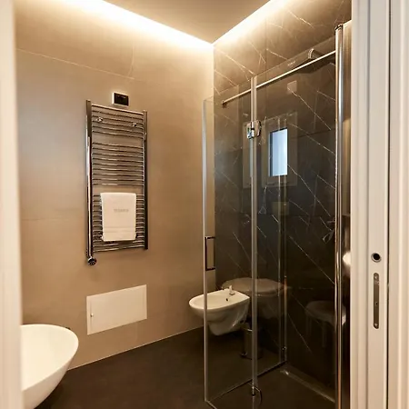 酒店 Orizzonte Mhotel 3*
