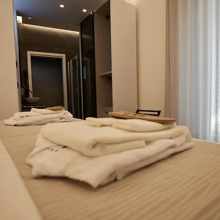 Orizzonte Mhotel ホテル