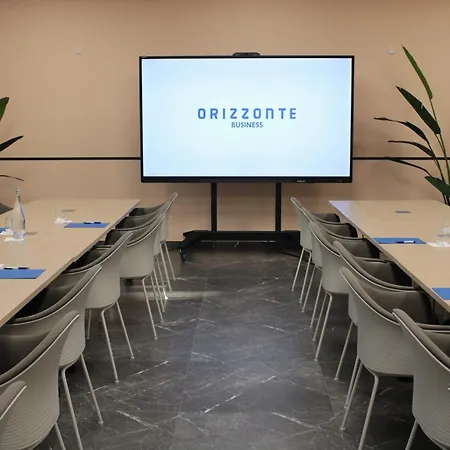 Orizzonte Mhotel 酒店 3*