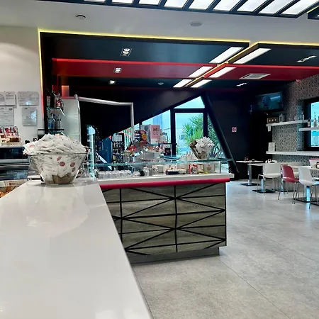 Orizzonte Mhotel 酒店 安德里亚